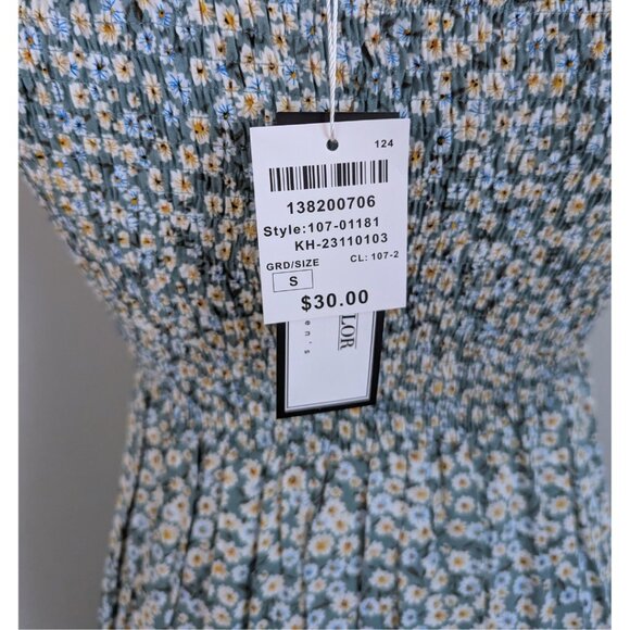 Gorgeous off-shoulder maxi dress - Picture 8 of 12